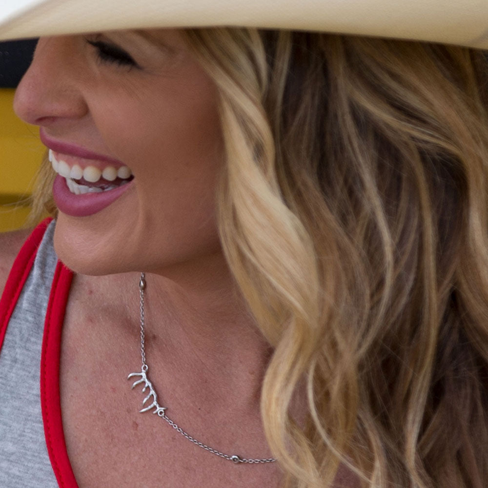 Montana Silversmiths Pursue The Wild Elk Antler SLKTNC3288