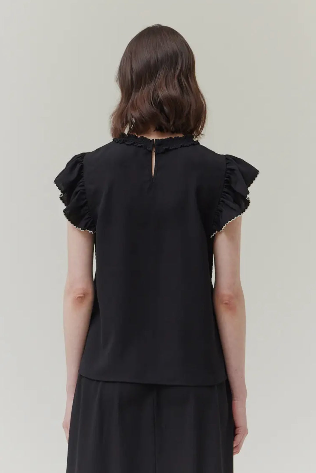 Loose Fit Fluttering Ruffles Top 4201B1V