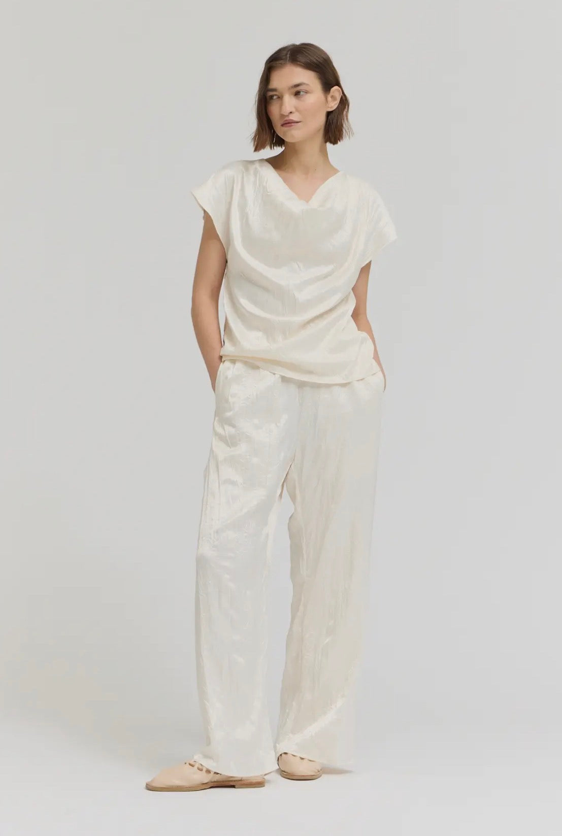Ladies Blouse Cowl Neck Cap Sleeve Wrinkle Satin Top 42130WS