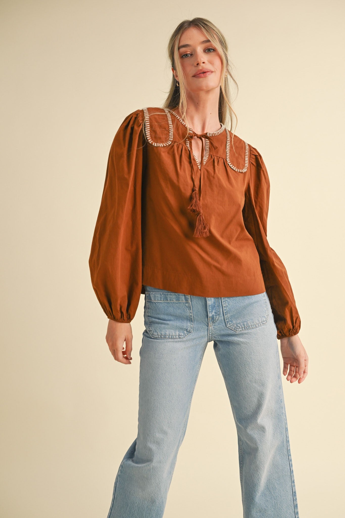 Blanket Stitch Puff Sleeve Top MTP3309