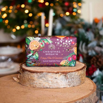 English Soap Company Luxury Soap Christmas Wreath Cinnamon & Orange XMSLG001