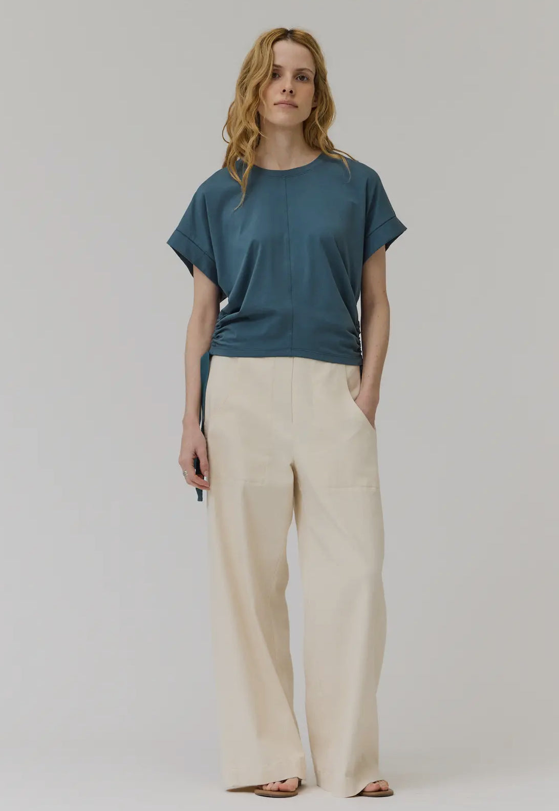 SIDE SCRUNCH TEE 41628