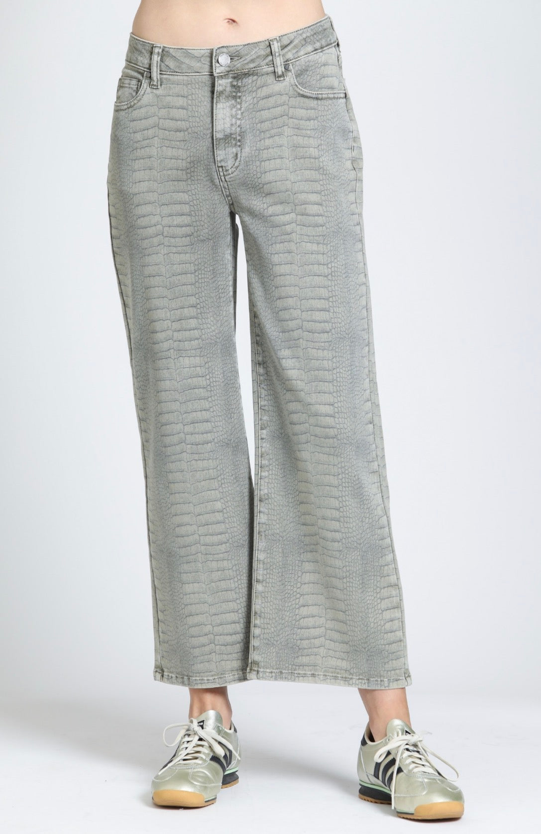 APNY Croc-Embossed Denim C67D