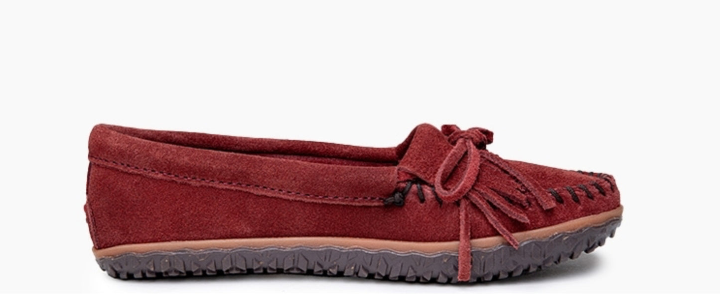 Minnetonka Ladies Kilty Tread  Moccasin 379A