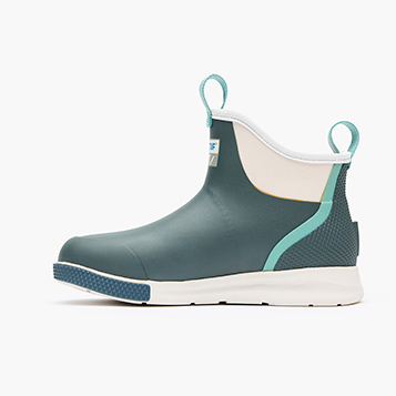 XTRATUF WOMEN’S 6 in ANKLE DECK BOOT XADSW109