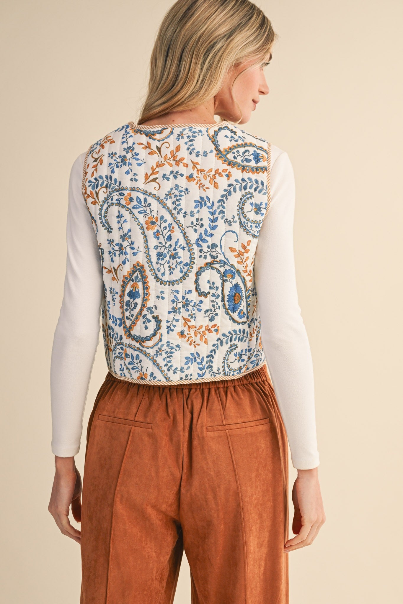 Paisley Printed Quilted Vest MJK4360
