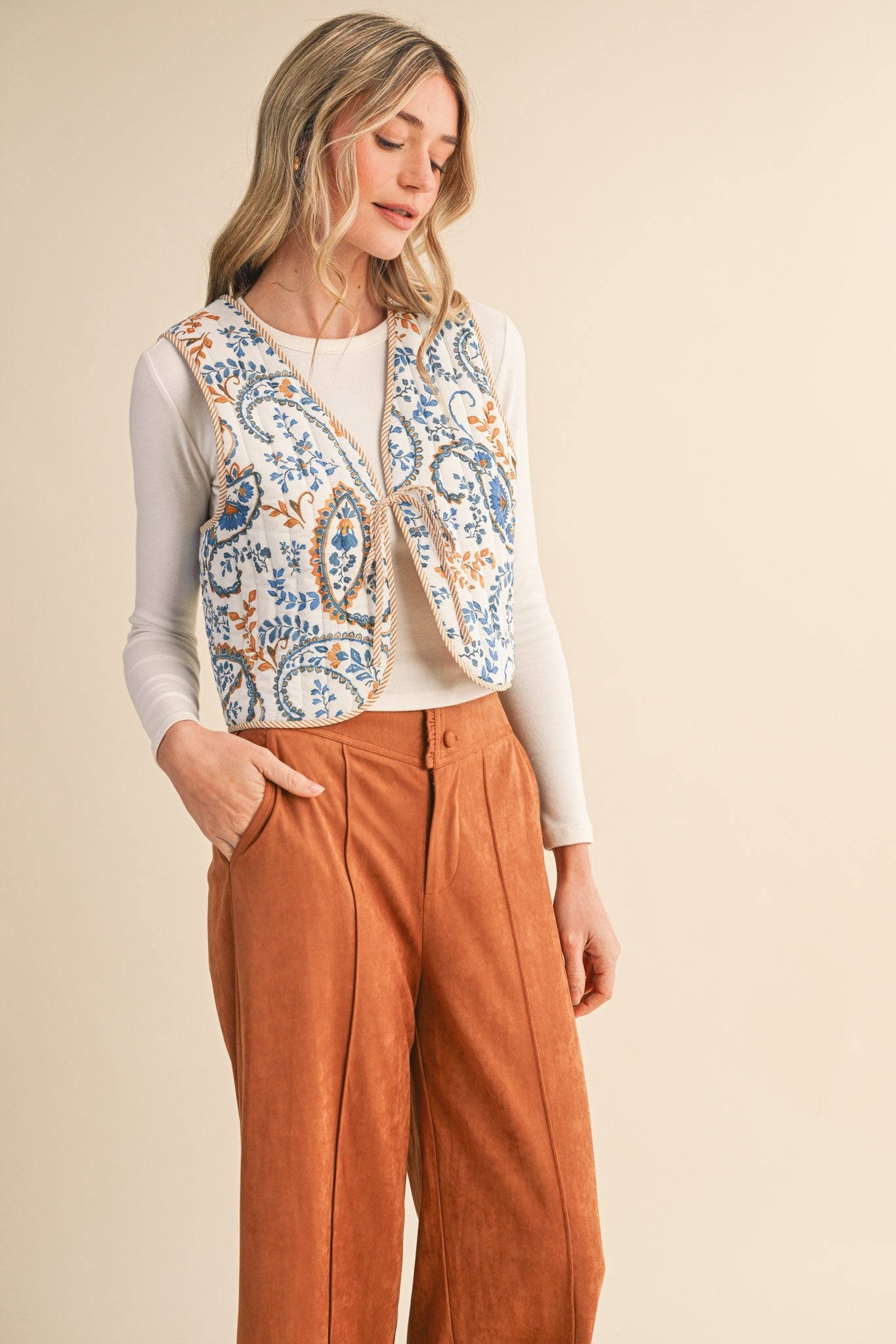 Paisley Printed Quilted Vest MJK4360