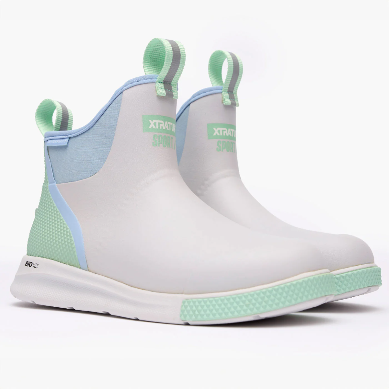 XTRATUF WOMEN’S 6 in ANKLE DECK BOOT XADSW110