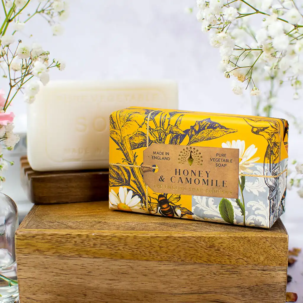 English Soap Company - Honey and Camomile Soap - SS0010A