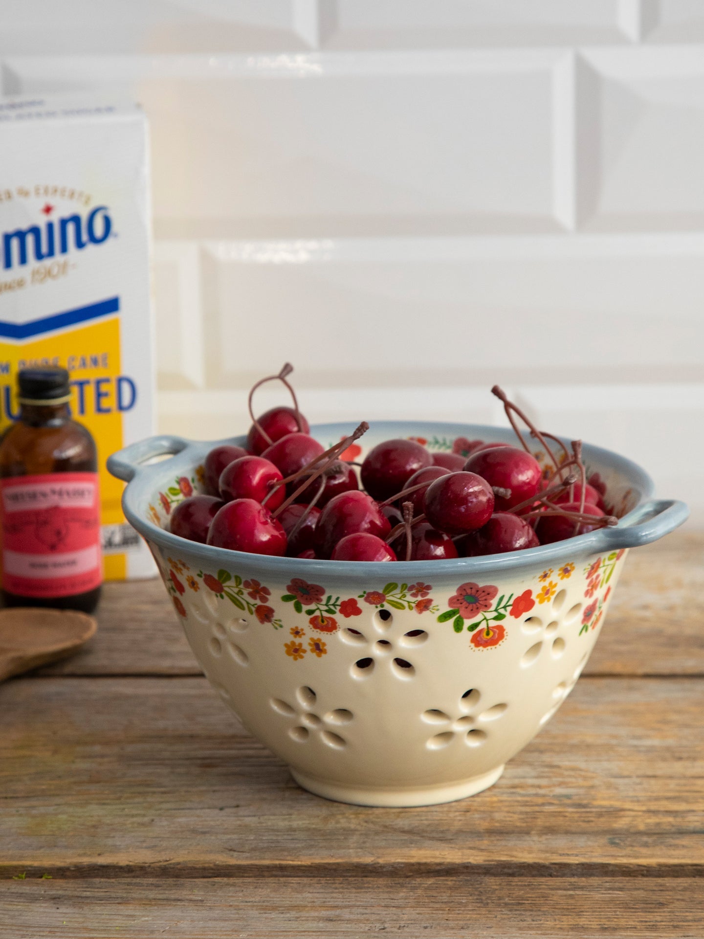 Ceramic Berry Colander KTT0000062