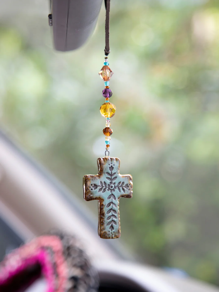 Car Charm Artisan Cross CCH047